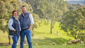 313 - Hills Of Dreams - The Adelaide Show Podcast - Belle and Pods - Adelaide Hills Farm Services